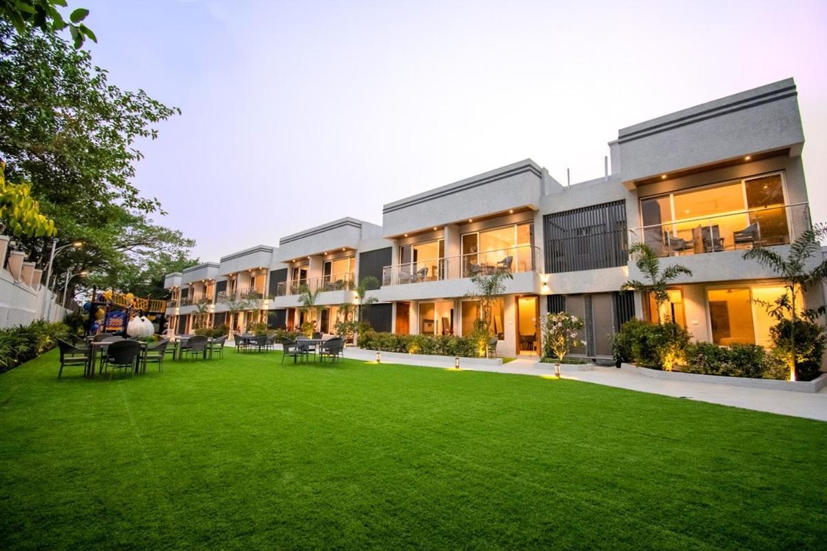 Meritas Aura Resort Lonavala Exterior photo